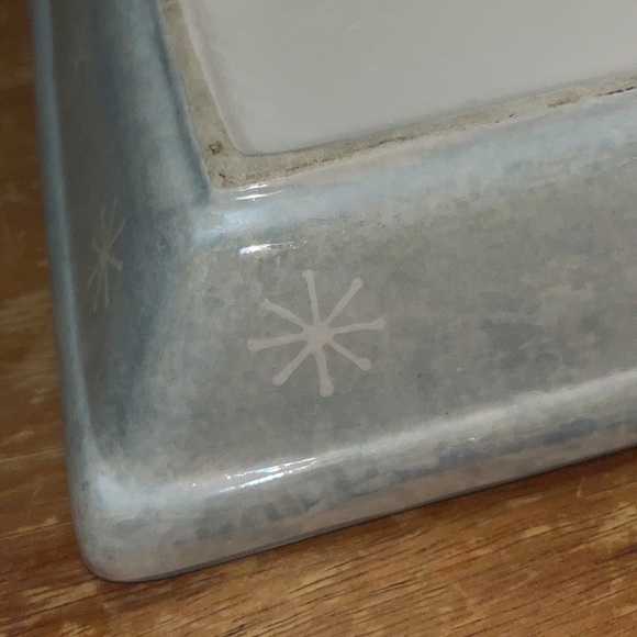 Royal Seasons dish winter scene 7” x 8” - Picture 4 of 5